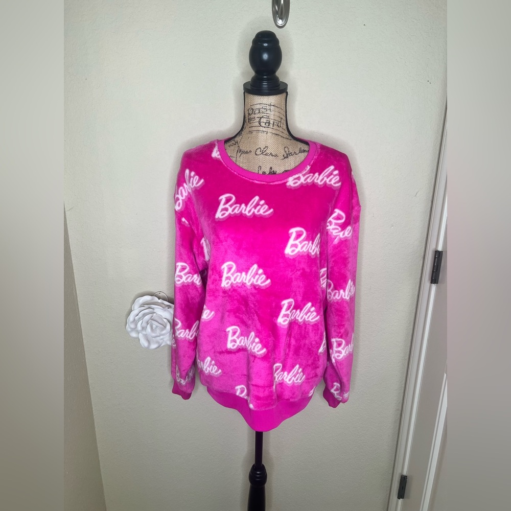NTM: Barbie Pink Fleece Sweatshirt Large Cozy Soft Logo Print Oversized Crewneck